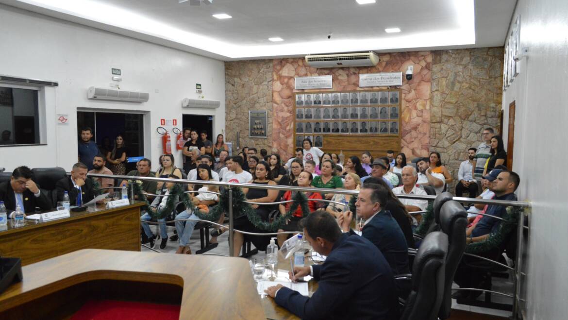 Câmara realiza última Sessão Ordinária da 15ª Legislatura com destaque a homenagens, transparência e prestação de contas